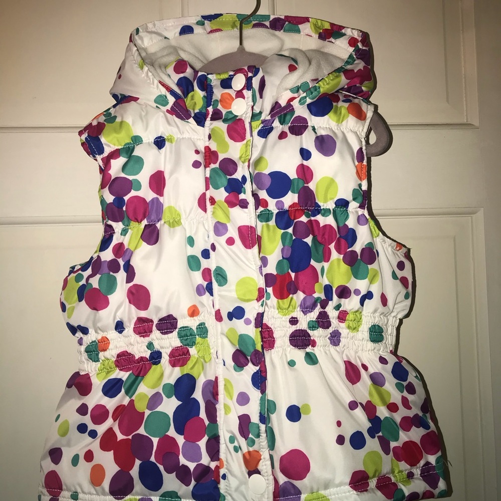 Gymboree girls vest, new w/o tags, size 5-6